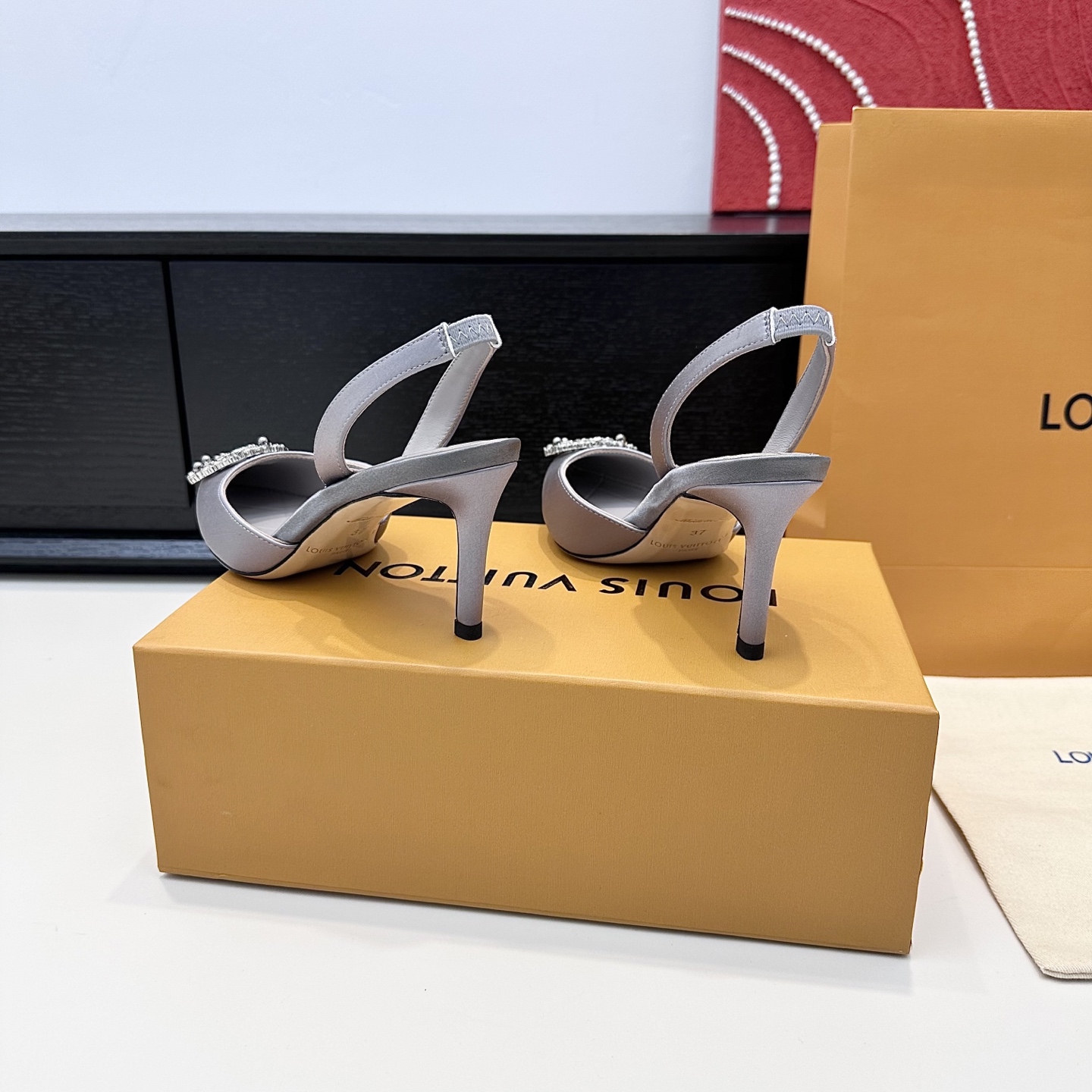 Women's high heels